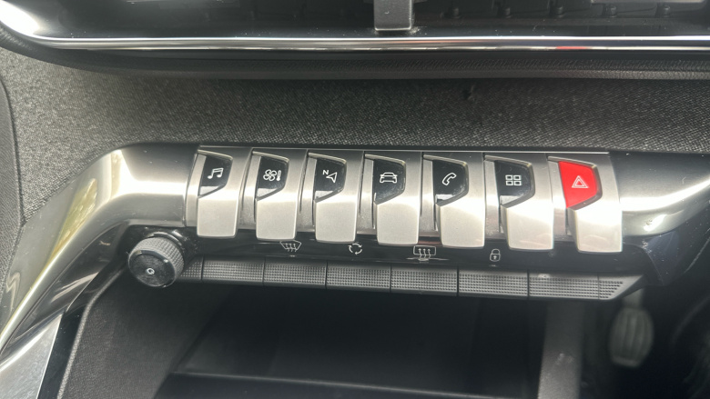 Peugeot 3008 1.2 PureTech Allure 5dr Petrol Estate